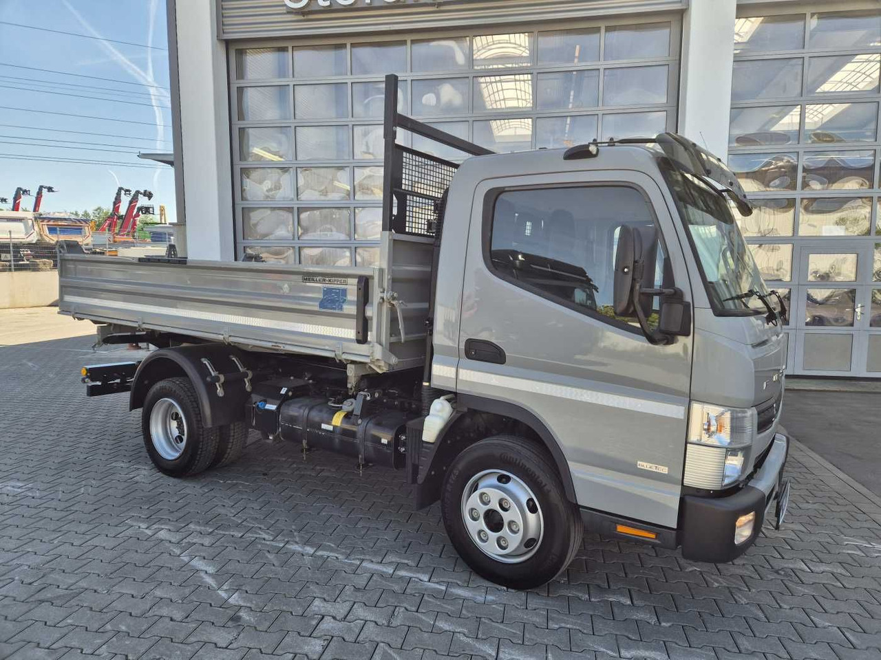 Mitsubishi Fuso Canter 7C18 4x2 Meiller-Kipper Klima AHK - 덤프 밴 : 사진 5 Mitsubishi Fuso Canter 7C18 4x2 Meiller-Kipper Klima AHK - 덤프 밴 : 사진 5