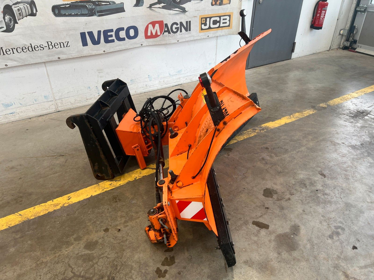 Pronar PU-1700 Schneeschild / 2011 / 1.930 mm - 제설차 : 사진 4 Pronar PU-1700 Schneeschild / 2011 / 1.930 mm - 제설차 : 사진 4