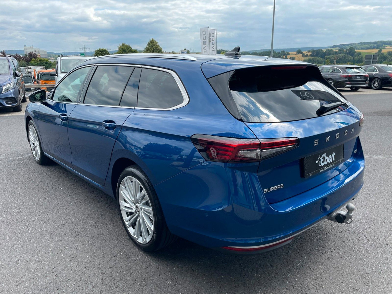 Skoda Superb Combi 2.0 TDI 4x4 L&K HUD+360°+AHK+Pano - 차량 : 사진 3 Skoda Superb Combi 2.0 TDI 4x4 L&K HUD+360°+AHK+Pano - 차량 : 사진 3