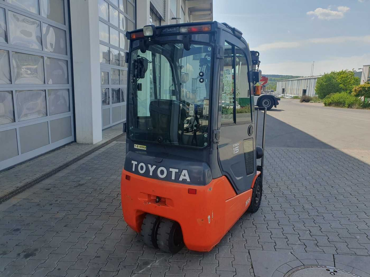 Toyota 8FBET15 / Triplex: 4.30m / nur 3.412h! / 2022 - 전기 지게차 : 사진 4 Toyota 8FBET15 / Triplex: 4.30m / nur 3.412h! / 2022 - 전기 지게차 : 사진 4