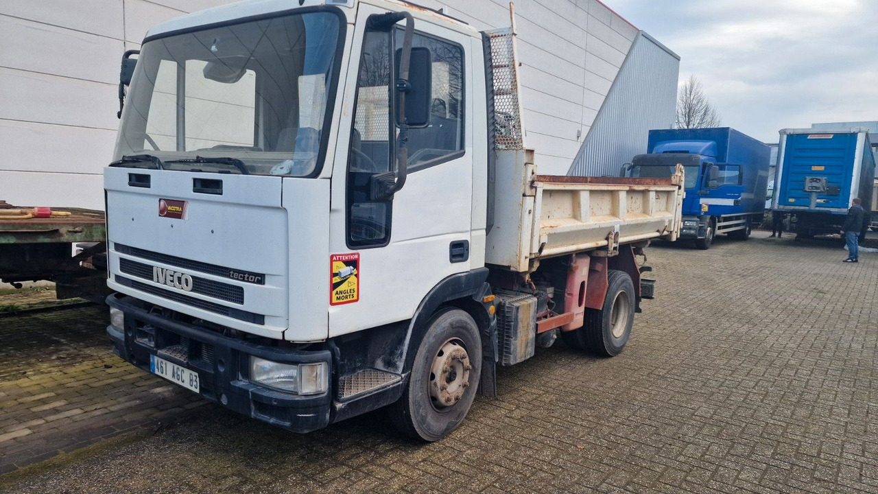 Iveco Tector - 덤프트럭 : 사진 1 Iveco Tector - 덤프트럭 : 사진 1