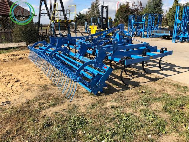Cultivator and stubble cultivator hydraulically folded 5 m Agristal KUŚ - 로터베이터 : 사진 3 Cultivator and stubble cultivator hydraulically folded 5 m Agristal KUŚ - 로터베이터 : 사진 3