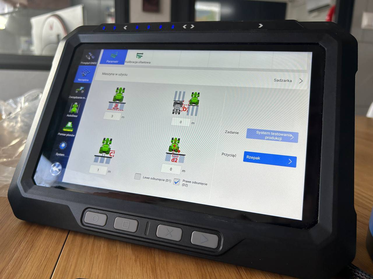 DOKEN AF305 ? Profesjonalna Nawigacja Rolnicza RTK 2,5 cm - 내비게이션 시스템 농업용 기계 용 : 사진 4 DOKEN AF305 ? Profesjonalna Nawigacja Rolnicza RTK 2,5 cm - 내비게이션 시스템 농업용 기계 용 : 사진 4