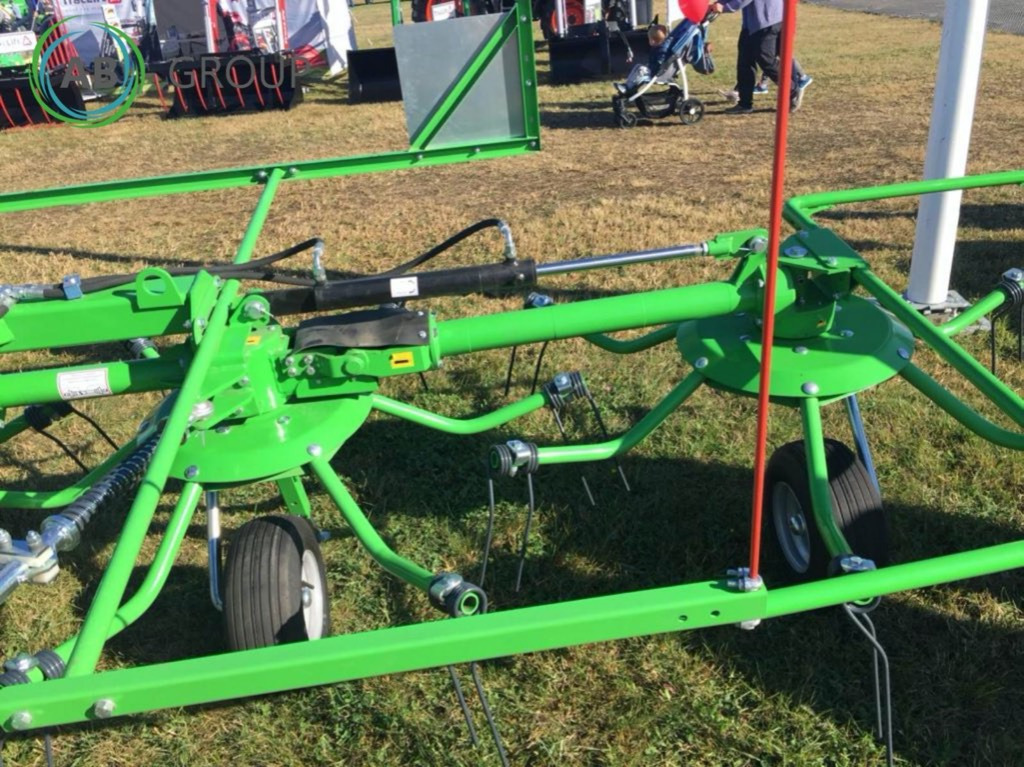 Kowalski rotary tedder Z528 (PKM53), 5,3 m - 반전기/ 레이크 : 사진 3 Kowalski rotary tedder Z528 (PKM53), 5,3 m - 반전기/ 레이크 : 사진 3