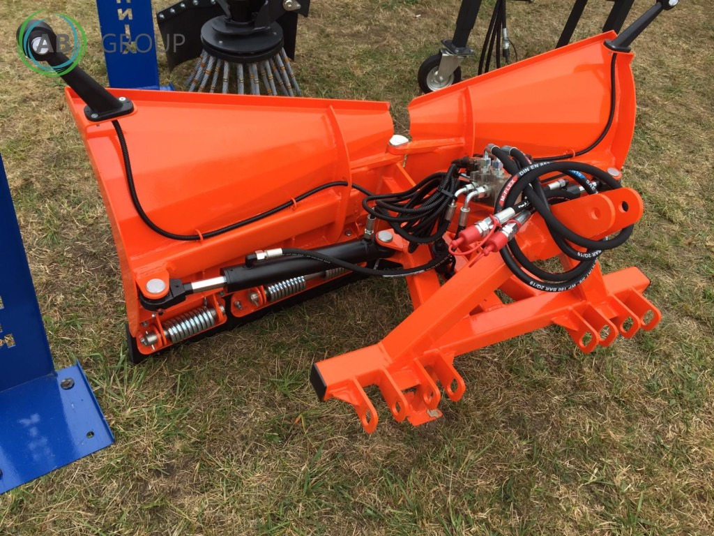 Metal-Technik V-type snow plow light 2.2 - 제설차 제설차량 용 : 사진 2 Metal-Technik V-type snow plow light 2.2 - 제설차 제설차량 용 : 사진 2