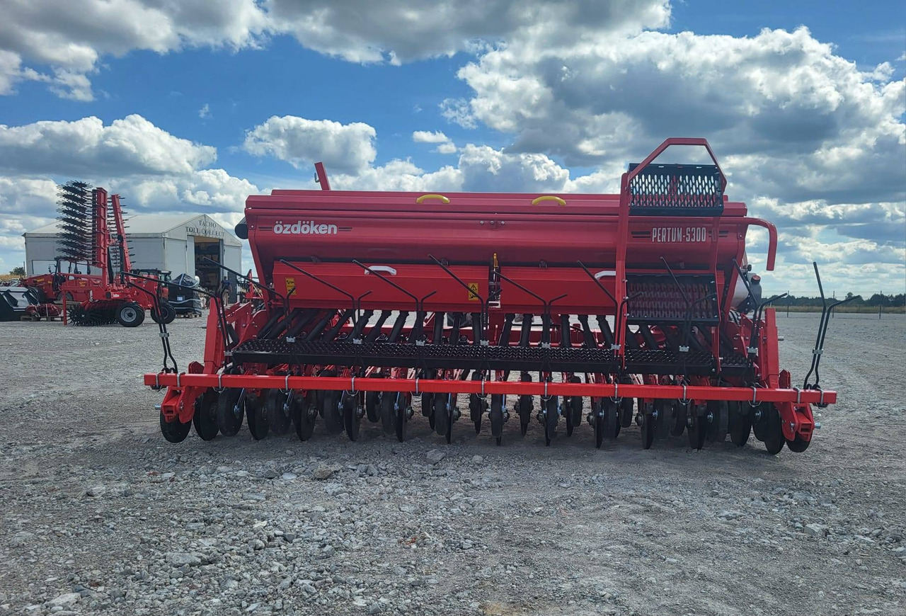Ozdoken mechanical seed drill Pertum-S 300 - double-disc - on stock - 파종기 : 사진 5 Ozdoken mechanical seed drill Pertum-S 300 - double-disc - on stock - 파종기 : 사진 5