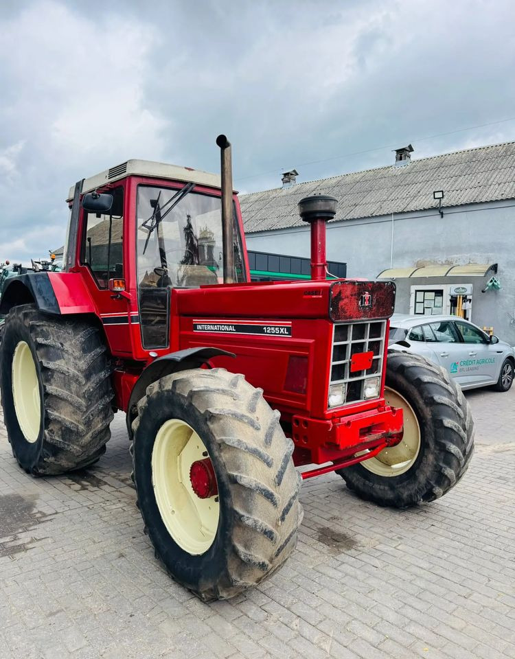 Case IH 1255 XL - 장궤형 트랙터 : 사진 1 Case IH 1255 XL - 장궤형 트랙터 : 사진 1