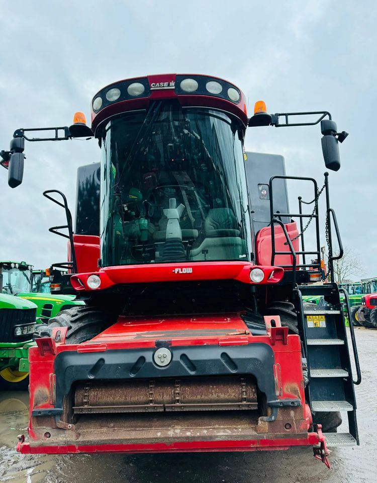 Case IH AFH 8010 - 목초수확기 : 사진 3 Case IH AFH 8010 - 목초수확기 : 사진 3