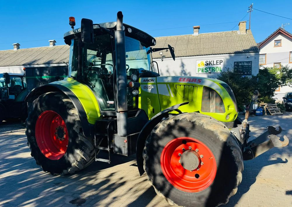 Claas Arion 640 CEBIS - 장궤형 트랙터 : 사진 3 Claas Arion 640 CEBIS - 장궤형 트랙터 : 사진 3