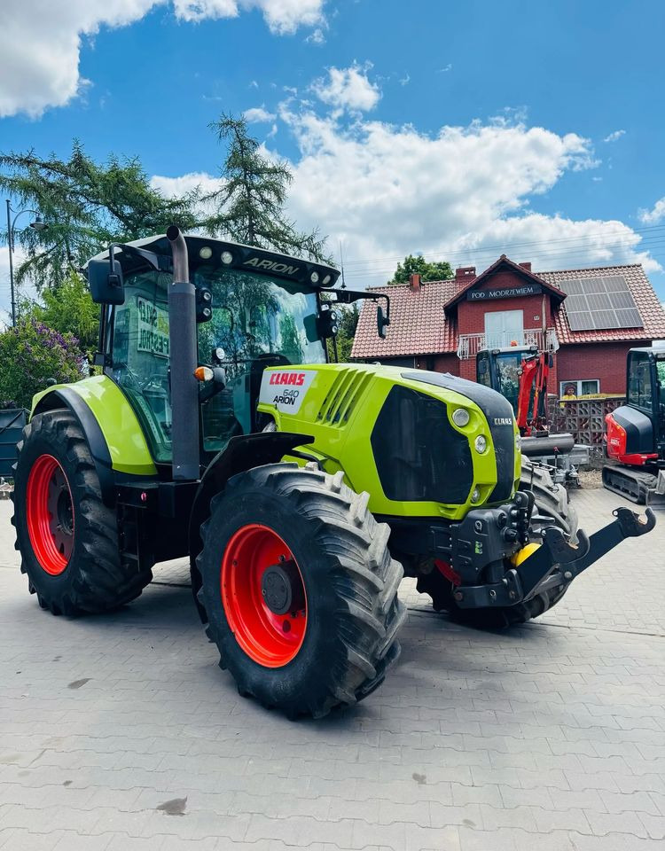 Claas Arion 640 - 장궤형 트랙터 : 사진 4 Claas Arion 640 - 장궤형 트랙터 : 사진 4