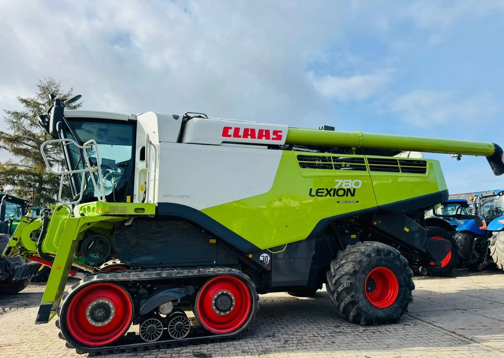 Claas Lexion 780 TT - 목초수확기 : 사진 1 Claas Lexion 780 TT - 목초수확기 : 사진 1