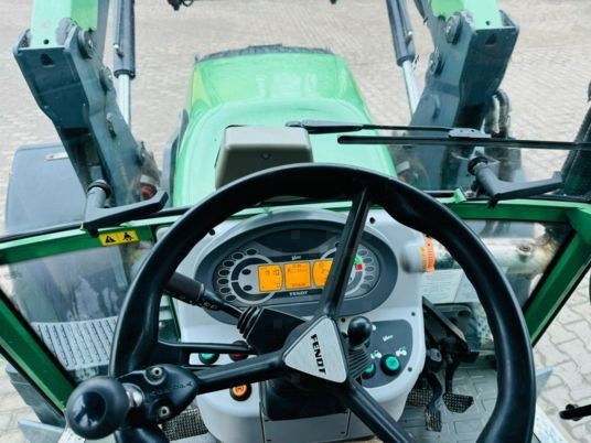 Fendt 211 VARIO TMS - 장궤형 트랙터 : 사진 3 Fendt 211 VARIO TMS - 장궤형 트랙터 : 사진 3