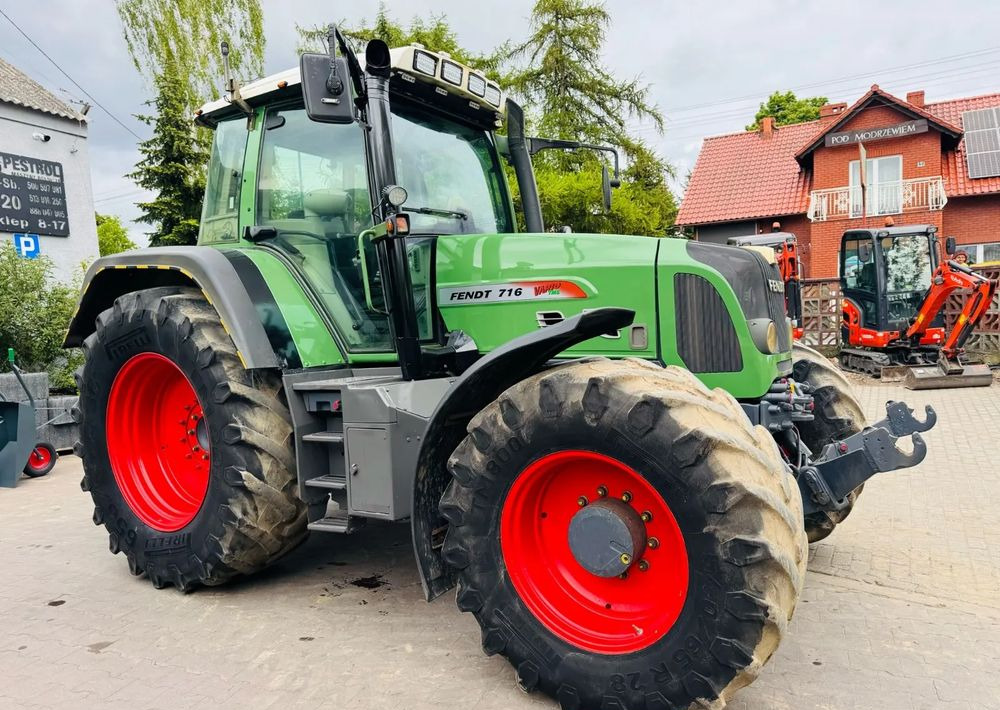 Fendt 716 Vario - 장궤형 트랙터 : 사진 4 Fendt 716 Vario - 장궤형 트랙터 : 사진 4