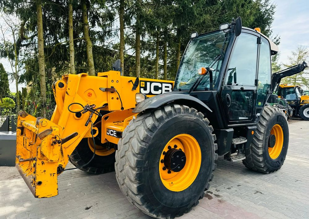 JCB 550-80 Agri Plus - 텔레스코픽 핸들러 : 사진 1 JCB 550-80 Agri Plus - 텔레스코픽 핸들러 : 사진 1