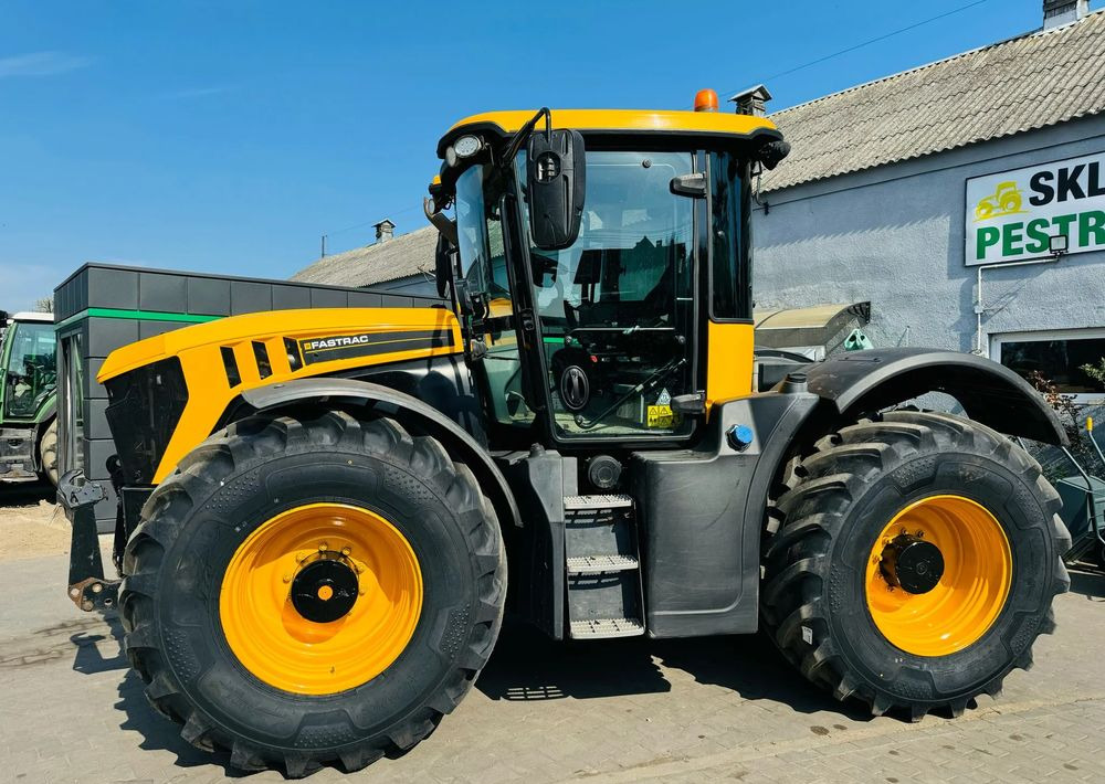 JCB Fastrac 4220 - 장궤형 트랙터 : 사진 4 JCB Fastrac 4220 - 장궤형 트랙터 : 사진 4