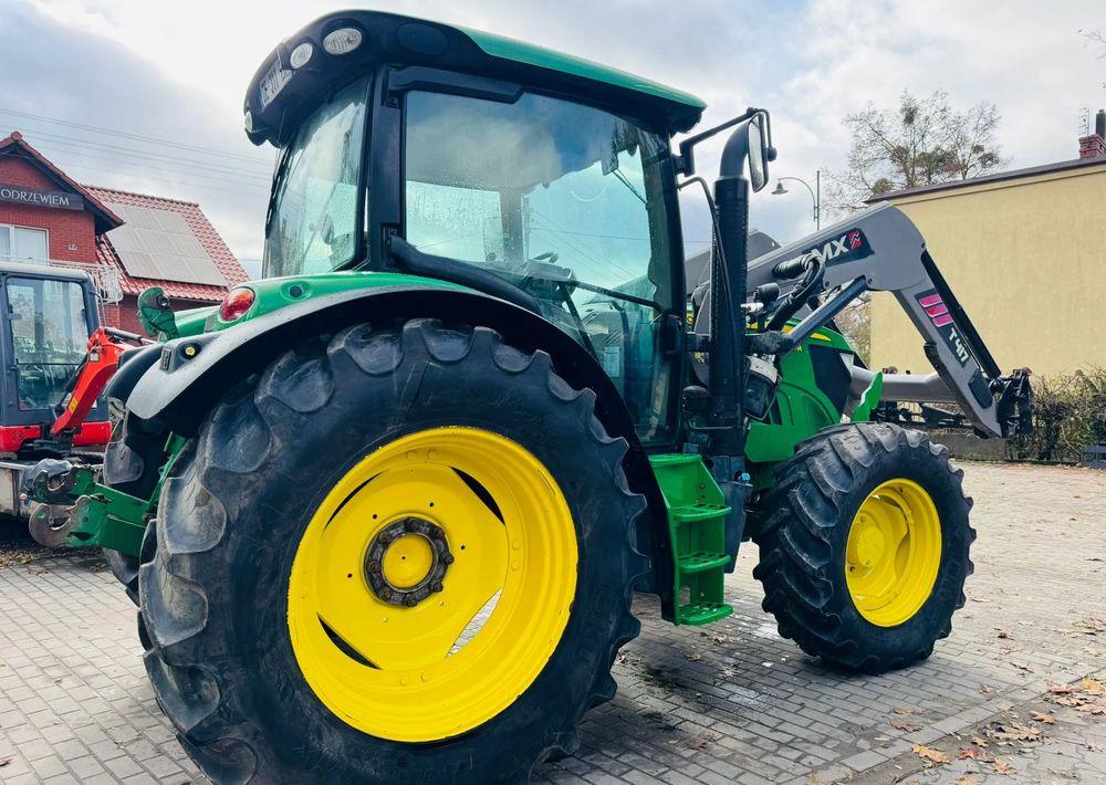 장궤형 트랙터 John Deere 6125R : 사진 15 장궤형 트랙터 John Deere 6125R : 사진 15