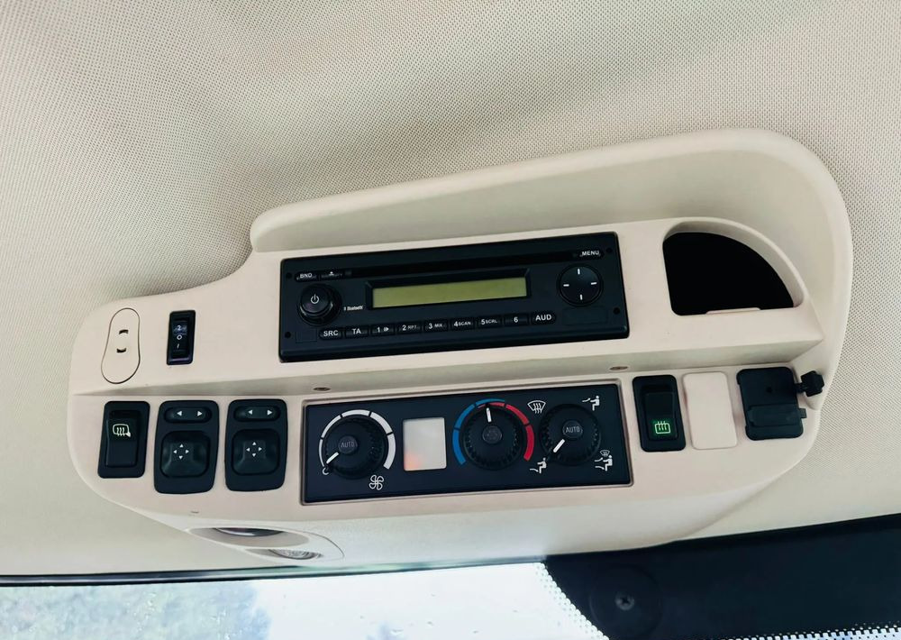 John Deere 6210R - 장궤형 트랙터 : 사진 5 John Deere 6210R - 장궤형 트랙터 : 사진 5