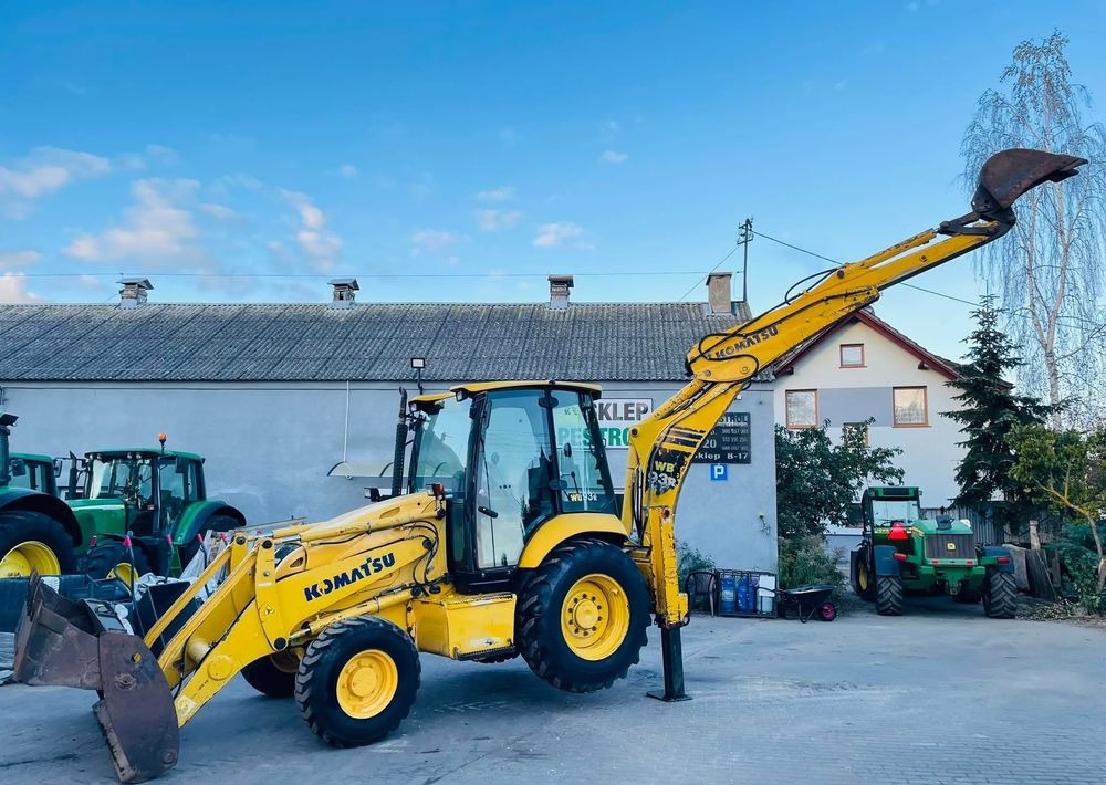 Komatsu WB93R - 백호 로더 : 사진 2 Komatsu WB93R - 백호 로더 : 사진 2