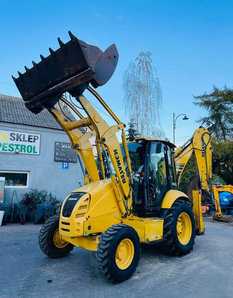 Komatsu WB93R - 백호 로더 : 사진 1 Komatsu WB93R - 백호 로더 : 사진 1