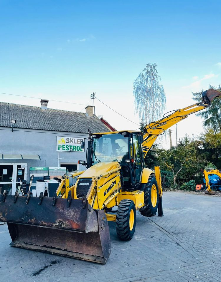 Komatsu WB93R - 백호 로더 : 사진 3 Komatsu WB93R - 백호 로더 : 사진 3