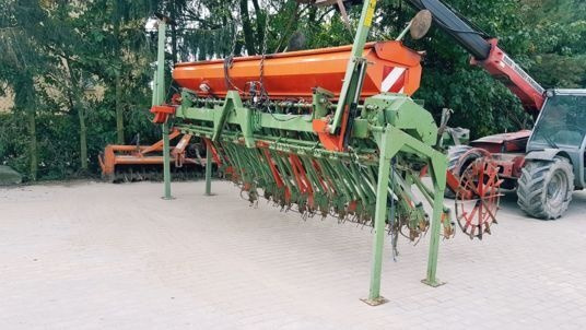 Kuhn LOGISEM 4000 - 파종기 : 사진 5 Kuhn LOGISEM 4000 - 파종기 : 사진 5