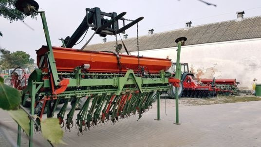 Kuhn LOGISEM 4000 - 파종기 : 사진 1 Kuhn LOGISEM 4000 - 파종기 : 사진 1