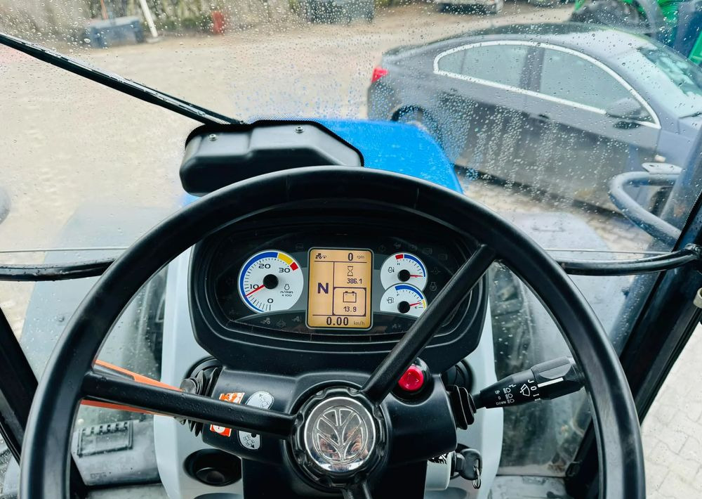 리스  New Holland T5.115 New Holland T5.115 : 사진 9