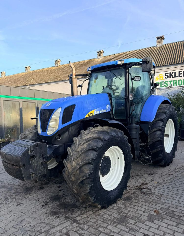 New Holland T7050 - 장궤형 트랙터 : 사진 2 New Holland T7050 - 장궤형 트랙터 : 사진 2