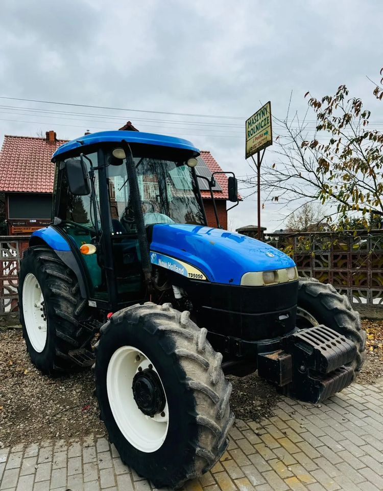 New Holland TD5050 - 장궤형 트랙터 : 사진 1 New Holland TD5050 - 장궤형 트랙터 : 사진 1
