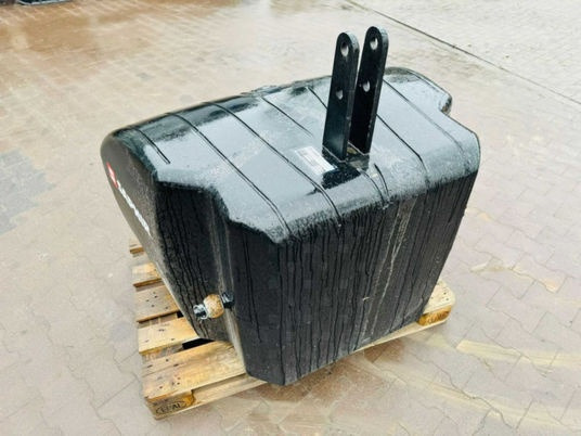 Saphir BALAST do ciągnika SAPHIR 1500 kg, 2022 rok produkcji - 카운터 웨이트 장궤형 트랙터 용 : 사진 5 Saphir BALAST do ciągnika SAPHIR 1500 kg, 2022 rok produkcji - 카운터 웨이트 장궤형 트랙터 용 : 사진 5