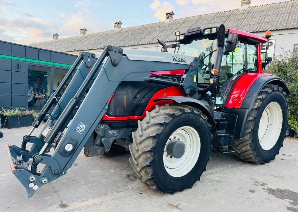 Valtra T213 Versu - 장궤형 트랙터 : 사진 4 Valtra T213 Versu - 장궤형 트랙터 : 사진 4