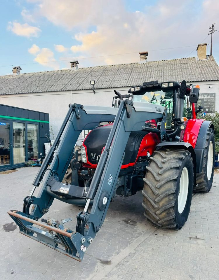 Valtra T213 Versu - 장궤형 트랙터 : 사진 3 Valtra T213 Versu - 장궤형 트랙터 : 사진 3