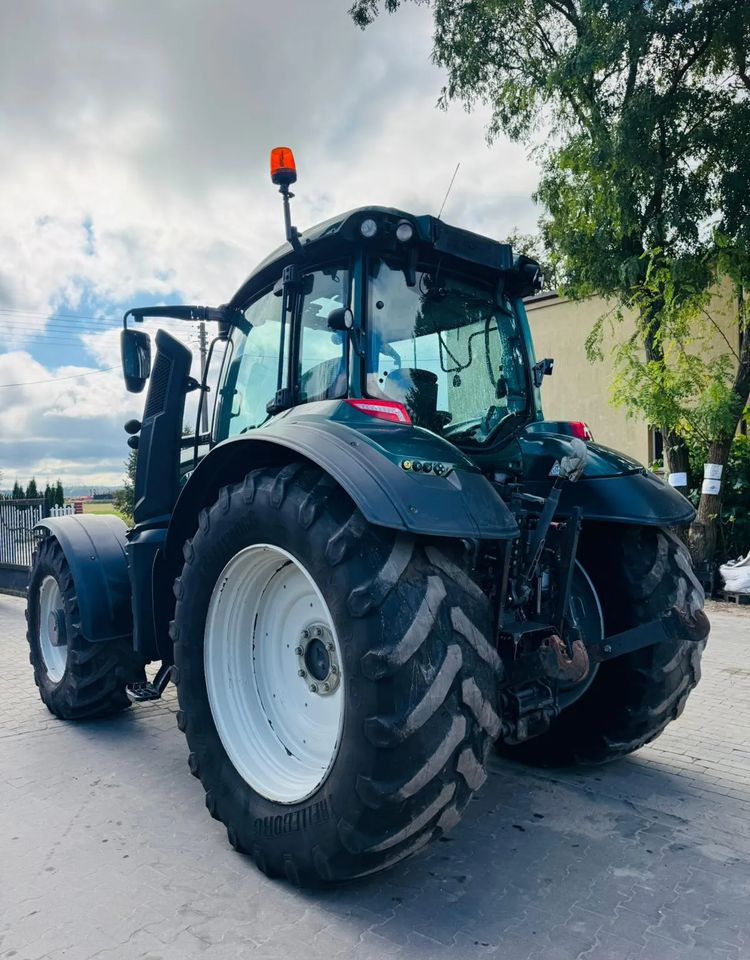 Valtra T214 Versu - 장궤형 트랙터 : 사진 2 Valtra T214 Versu - 장궤형 트랙터 : 사진 2