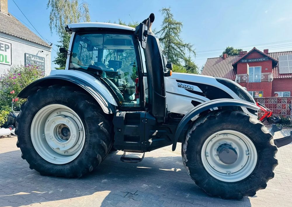 Valtra T254 Versu - 장궤형 트랙터 : 사진 5 Valtra T254 Versu - 장궤형 트랙터 : 사진 5