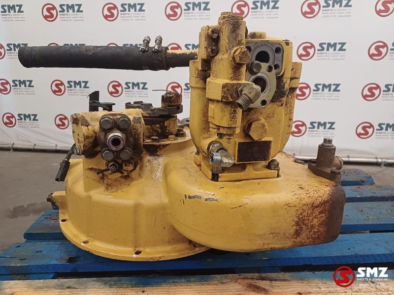 Caterpillar Occ koppelomvormer + pompgroep D6M Caterpillar - 클러치 및 부품 : 사진 3 Caterpillar Occ koppelomvormer + pompgroep D6M Caterpillar - 클러치 및 부품 : 사진 3