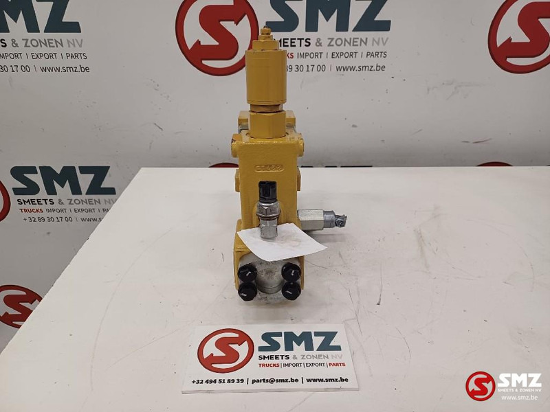 Caterpillar Valve GP solenoid Caterpillar - 유압 자재 취급 장비 용 : 사진 3 Caterpillar Valve GP solenoid Caterpillar - 유압 자재 취급 장비 용 : 사진 3