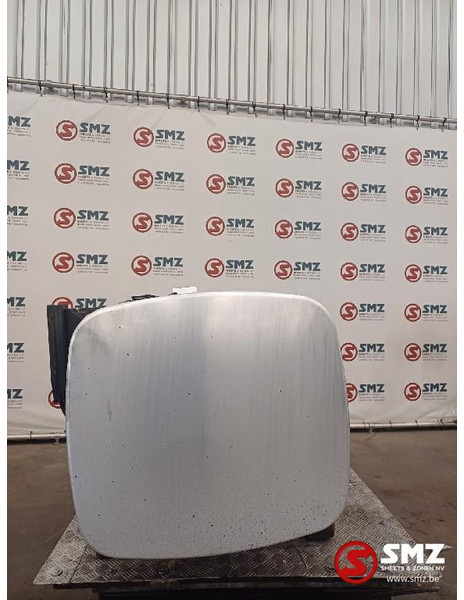 DAF Occ brandstoftank met steunen 750L DAF - 연료 탱크 트럭 용 : 사진 3 DAF Occ brandstoftank met steunen 750L DAF - 연료 탱크 트럭 용 : 사진 3