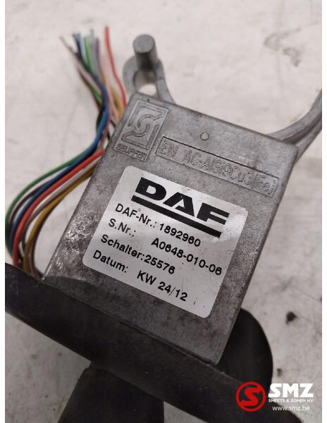 DAF Occ stuurkolomschakelaar DAF XF105 - 운전실 및 내부 트럭 용 : 사진 3 DAF Occ stuurkolomschakelaar DAF XF105 - 운전실 및 내부 트럭 용 : 사진 3