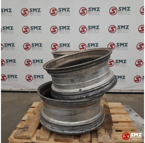 Diversen Occ set van 4 velgen 22,5 x 9,00 Alcoa - 림 트럭 용 : 사진 4 Diversen Occ set van 4 velgen 22,5 x 9,00 Alcoa - 림 트럭 용 : 사진 4
