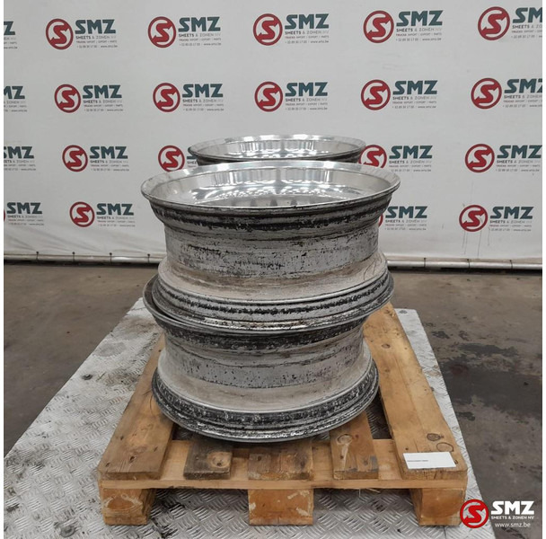 Diversen Occ set van 4 velgen 22.5x9.00 Alcoa - 림 트럭 용 : 사진 4 Diversen Occ set van 4 velgen 22.5x9.00 Alcoa - 림 트럭 용 : 사진 4