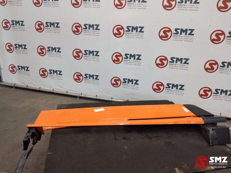 Iveco Occ cabinespoiler links Iveco - 공기역학/ 스포일러 트럭 용 : 사진 1 Iveco Occ cabinespoiler links Iveco - 공기역학/ 스포일러 트럭 용 : 사진 1