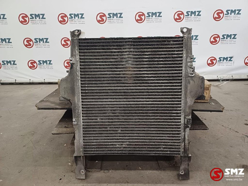 Iveco Occ intercooler 440S42 AD STRALIS E6 Iveco - 인터쿨러 트럭 용 : 사진 1 Iveco Occ intercooler 440S42 AD STRALIS E6 Iveco - 인터쿨러 트럭 용 : 사진 1