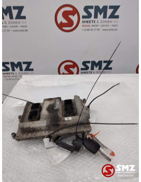 MAN Occ ECU besturingseenheid MAN TGS 0281020067 - ECU 트럭 용 : 사진 2 MAN Occ ECU besturingseenheid MAN TGS 0281020067 - ECU 트럭 용 : 사진 2