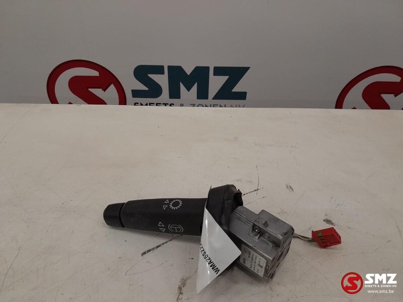 MAN Occ combischakelaar retarder MAN TGS 81255090159 - 운전실 및 내부 트럭 용 : 사진 2 MAN Occ combischakelaar retarder MAN TGS 81255090159 - 운전실 및 내부 트럭 용 : 사진 2