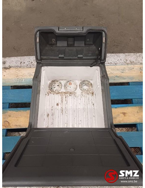 MAN Occ koelkast 35L MAN - 운전실 및 내부 트럭 용 : 사진 5 MAN Occ koelkast 35L MAN - 운전실 및 내부 트럭 용 : 사진 5