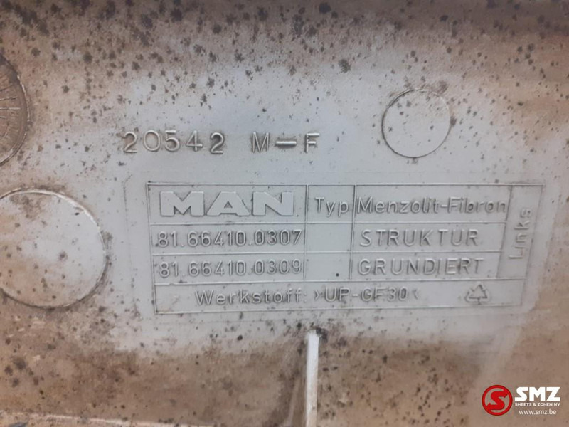 MAN Occ spatbord vooraan links + spatbordhouder MAN - 보디 및 외관 트럭 용 : 사진 5 MAN Occ spatbord vooraan links + spatbordhouder MAN - 보디 및 외관 트럭 용 : 사진 5