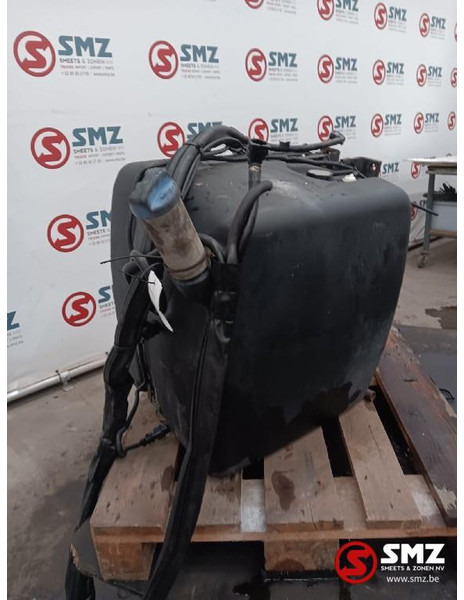 Mercedes-Benz Occ AdBluetank 85L Mercedes - 연료 시스템 트럭 용 : 사진 2 Mercedes-Benz Occ AdBluetank 85L Mercedes - 연료 시스템 트럭 용 : 사진 2