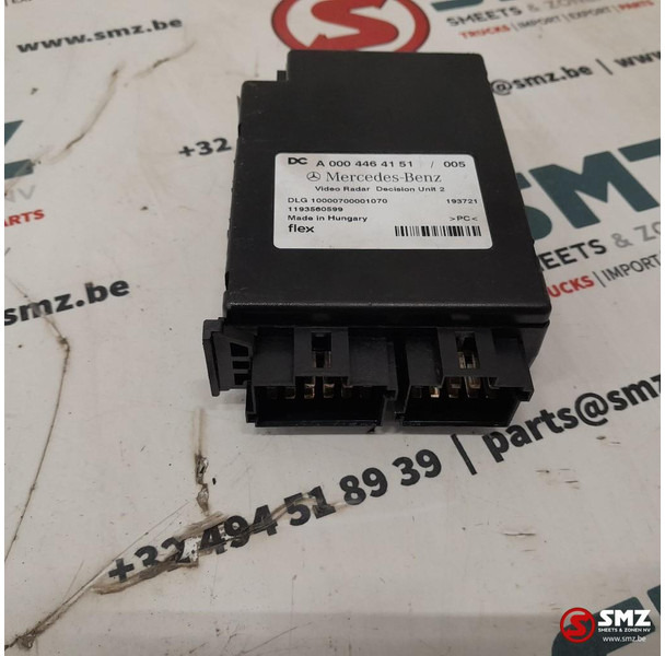 Mercedes-Benz Occ ECU Video Radar Desicion Unit regeleenheid Mer - ECU 트럭 용 : 사진 1 Mercedes-Benz Occ ECU Video Radar Desicion Unit regeleenheid Mer - ECU 트럭 용 : 사진 1