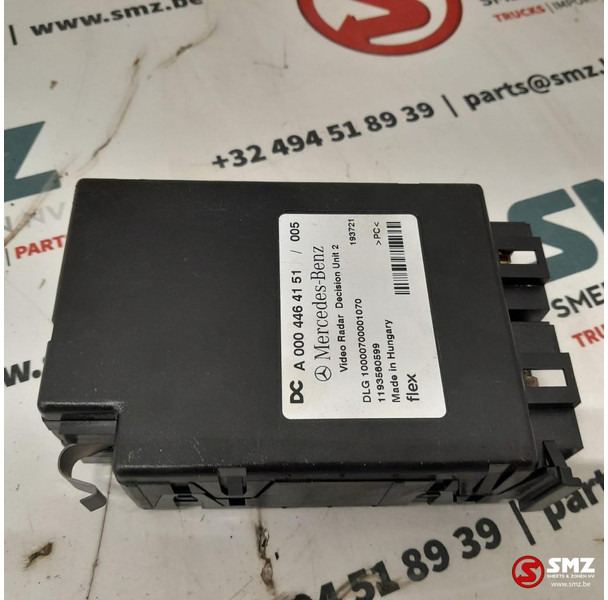 Mercedes-Benz Occ ECU Video Radar Desicion Unit regeleenheid Mer - ECU 트럭 용 : 사진 2 Mercedes-Benz Occ ECU Video Radar Desicion Unit regeleenheid Mer - ECU 트럭 용 : 사진 2