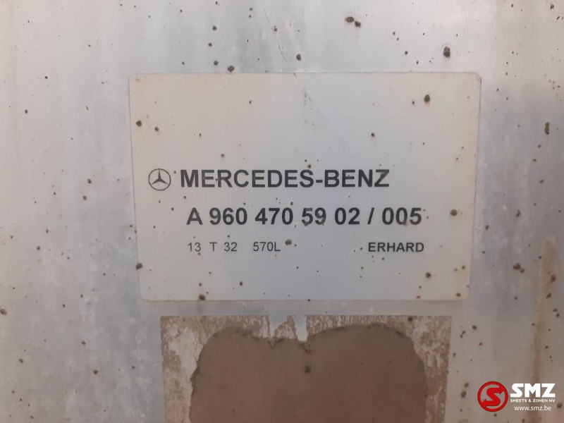 Mercedes-Benz Occ brandstoftank 570L Mercedes - 연료 탱크 트럭 용 : 사진 5 Mercedes-Benz Occ brandstoftank 570L Mercedes - 연료 탱크 트럭 용 : 사진 5
